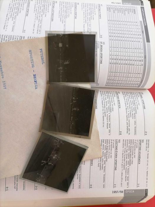 Negativos/Fotografias SPORTING Campeão Nacional 1957/58 Vários jogos da Época Identificados c/data Estado impecável garantido