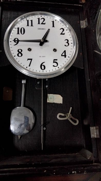 Vendo relógio de parede