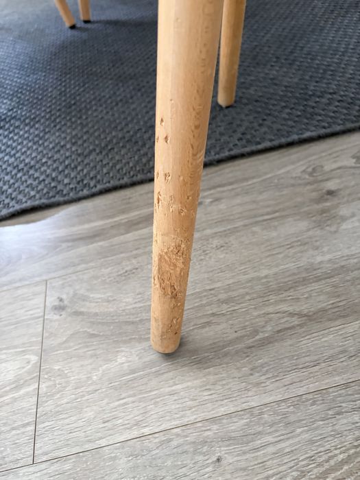 Cadeiras de sala estilo nórdico/escandinavo – branco + madeira natural