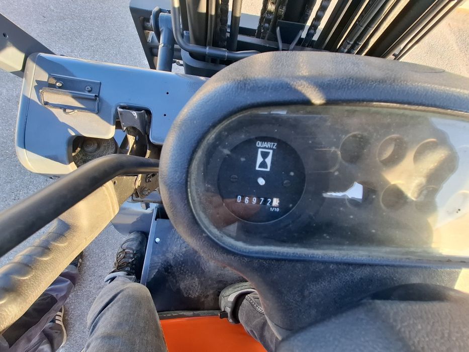 Empilhador toyota 3 T