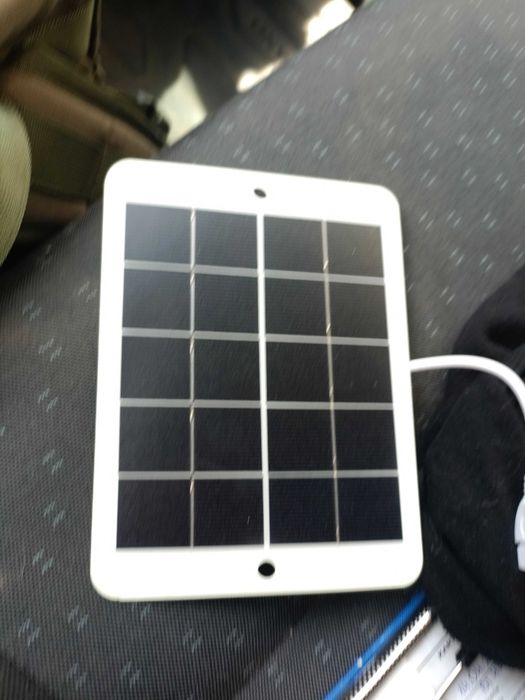 Bateria słoneczna do ładowania e papierosów i telefonu