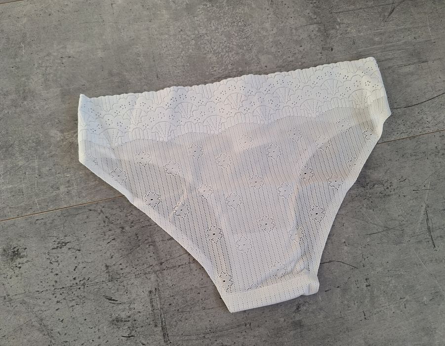 Nowe majtki damskie rozm. M