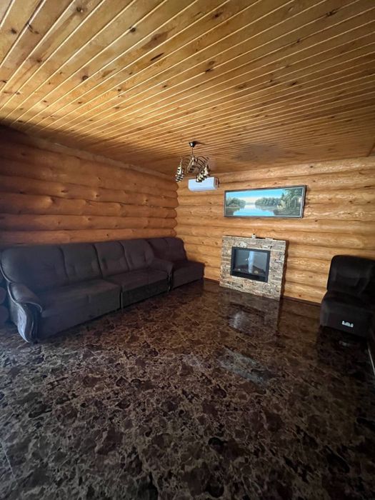 101/1 Дом со сруба с бассейном и баней