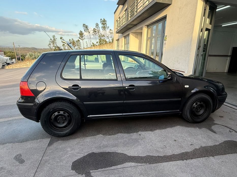 Golf 99, 1.4 com 5 porta, em perfeito estado
