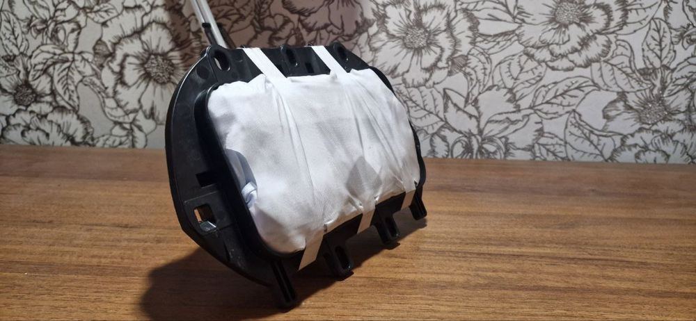 Подушка безпеки в торпеду PEUGEОT 308 (т9) 13-21