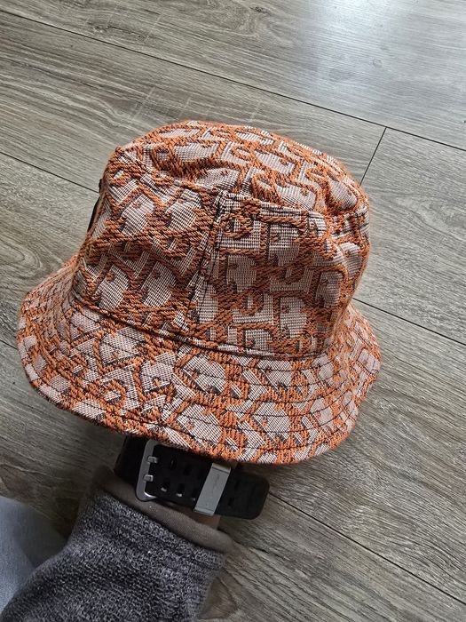 Продам монограмну панаму DIOR