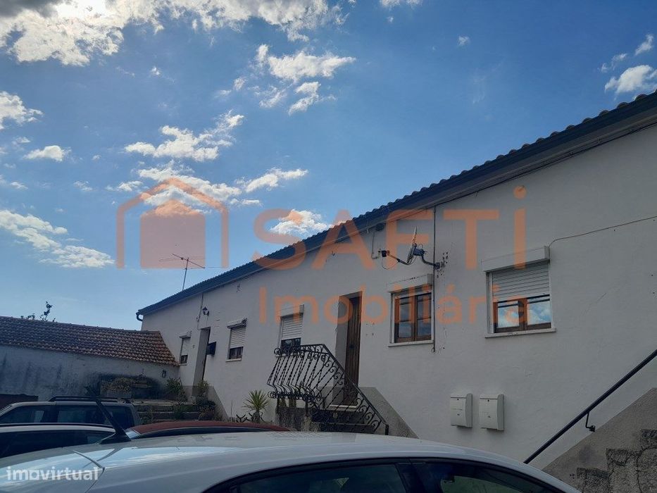 Investimento Imperdível -3 Casas +Terreno Botão Souselas