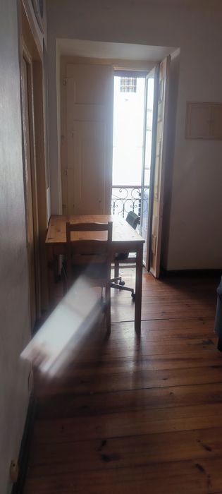 Quarto bem localizado bairro alto