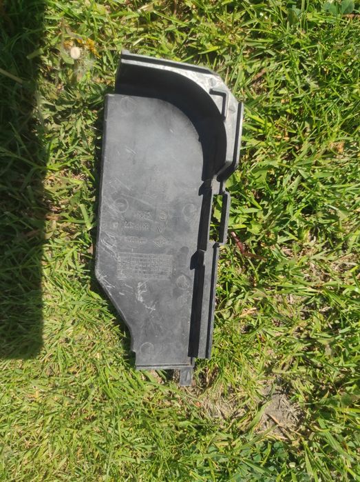 Крышка корпус аккумулятора renаult cliо 3 8200314270