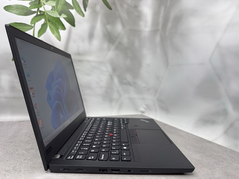 Lenovo ThinkPad T14 G2 / i5-1135G7 / 16GB / 256GB SSD / 14" FHD IPS