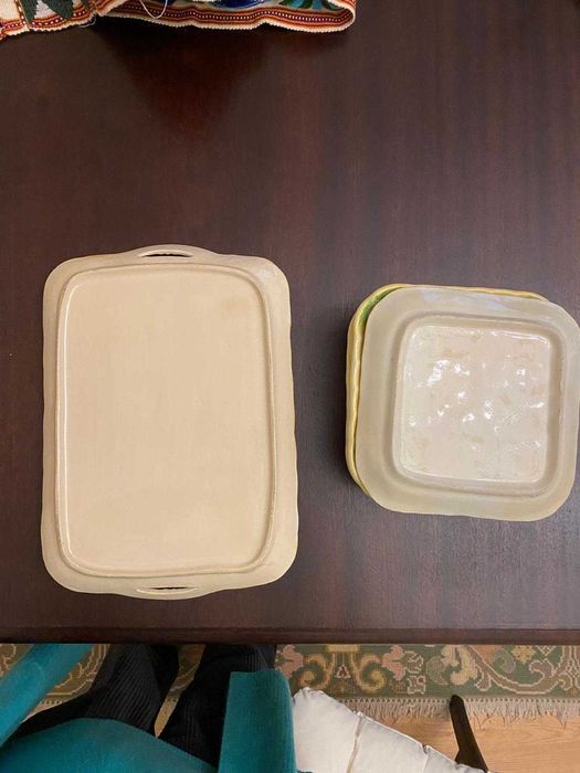 Conjunto de travessa retangular e 6 pratos muito antigo