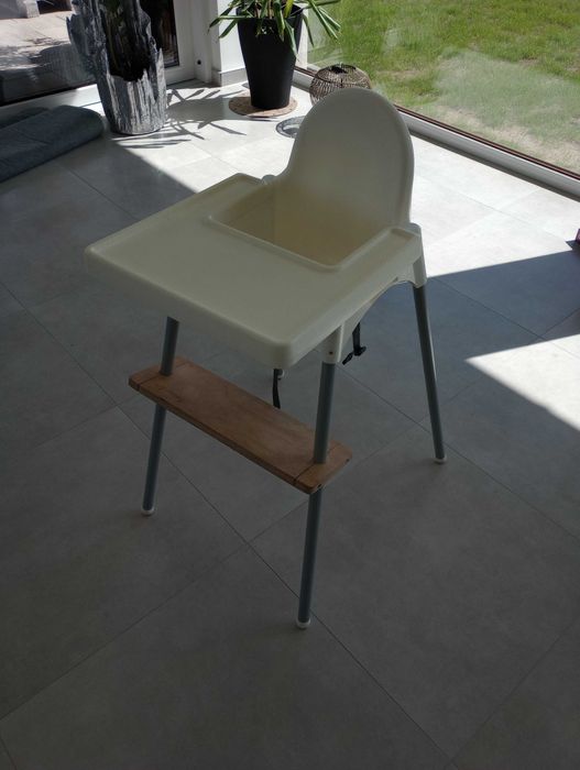 krzesełko do karmienia dla dziecka