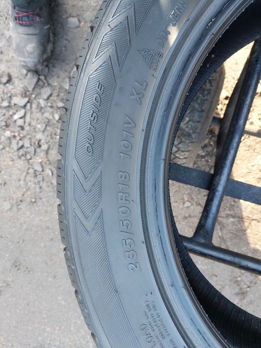 Opony zimowe 235.50.18