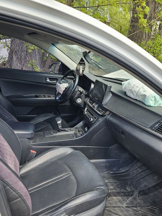Kia    K5    2016