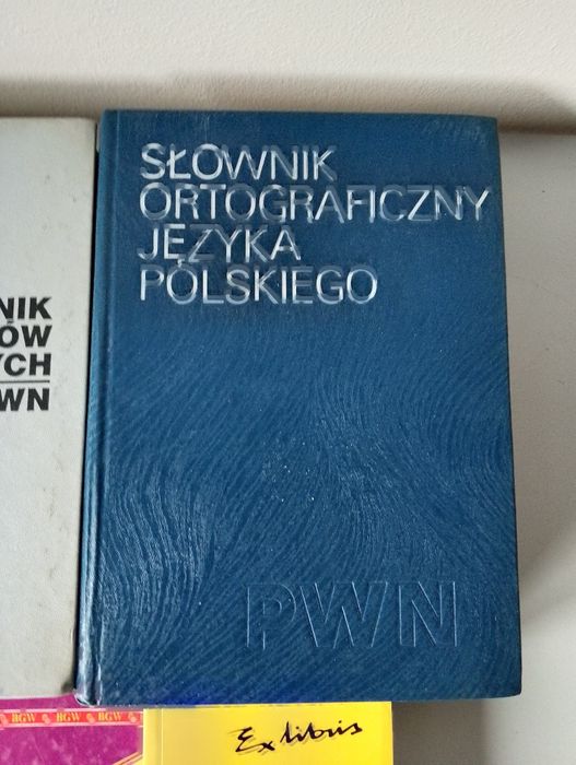 Słowniki całość w cenie 20 zł