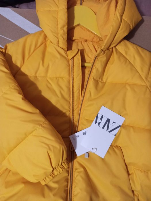 Курточка Zara на весну-осень куртка 110 см