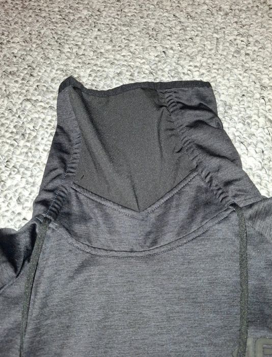 Ciemnoszara bluza L sportowa 4f jak nowa