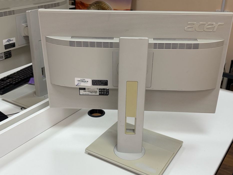 Монітори Acer, Samsung, Lg