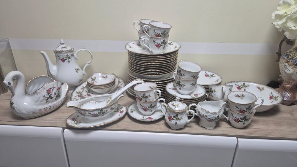 Zastawa obiadowo-kawowa Chodzież