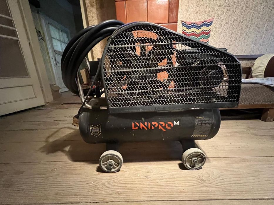 Компрессор 50л. Днипро М