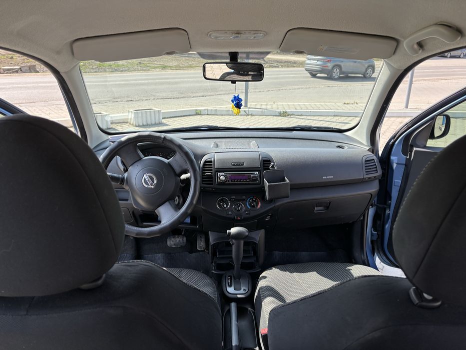Nissan micra 2008 року 1,2 автомат