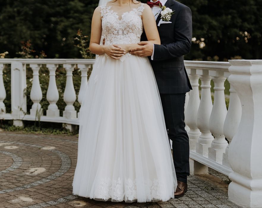 Suknia ślubna r. 36