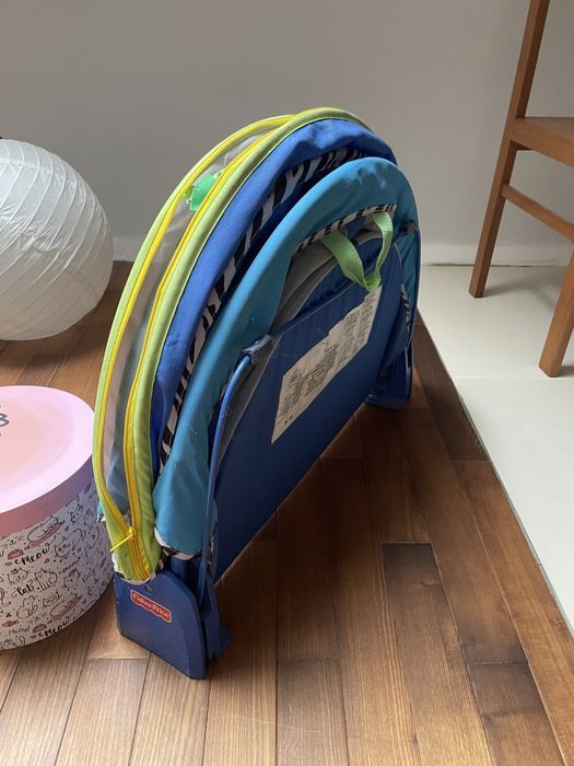Kojec łóżeczko ogrodowe z moskitiera Fisher Price