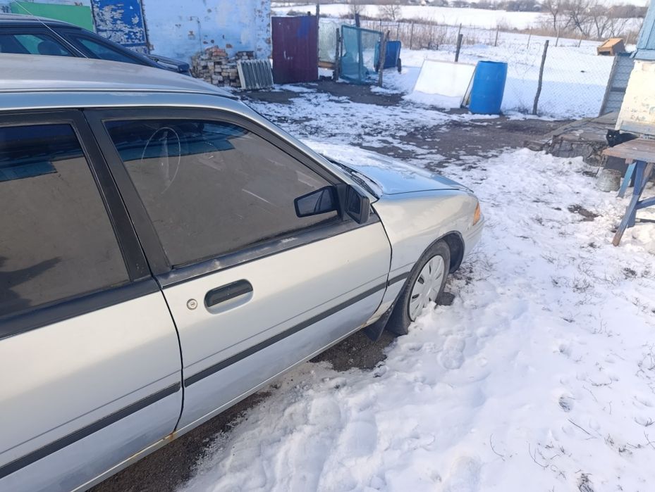 Продам Ford Escort (USA)