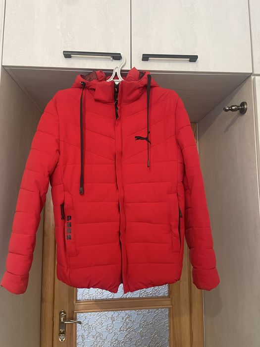 Куртка жіноча