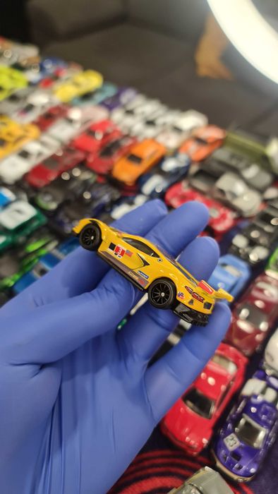 Hot WHEELS TEAM Transport - Corvette C8.R