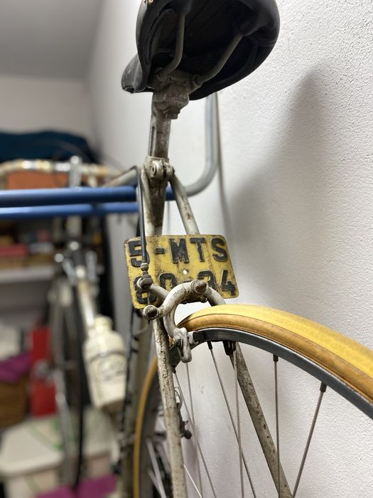 Bicicleta Altis para restauro