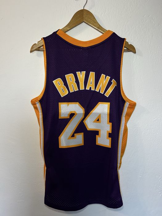 Camisolas NBA LA LAKERS  #23 James  #24 Bryant  #77 Doncic