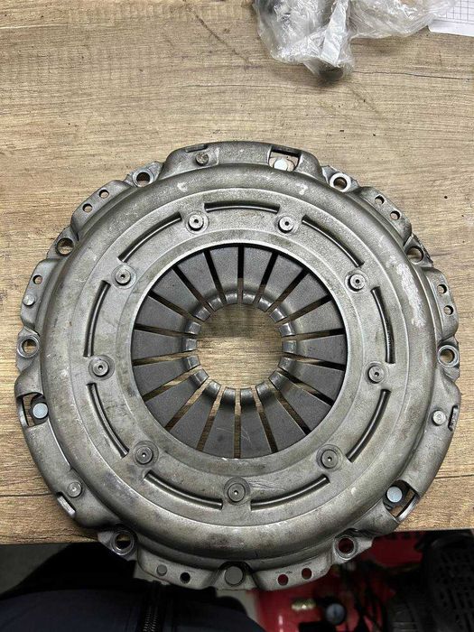 Продам комплект сцепления BMW 316TI E46 N42B18 МКПП