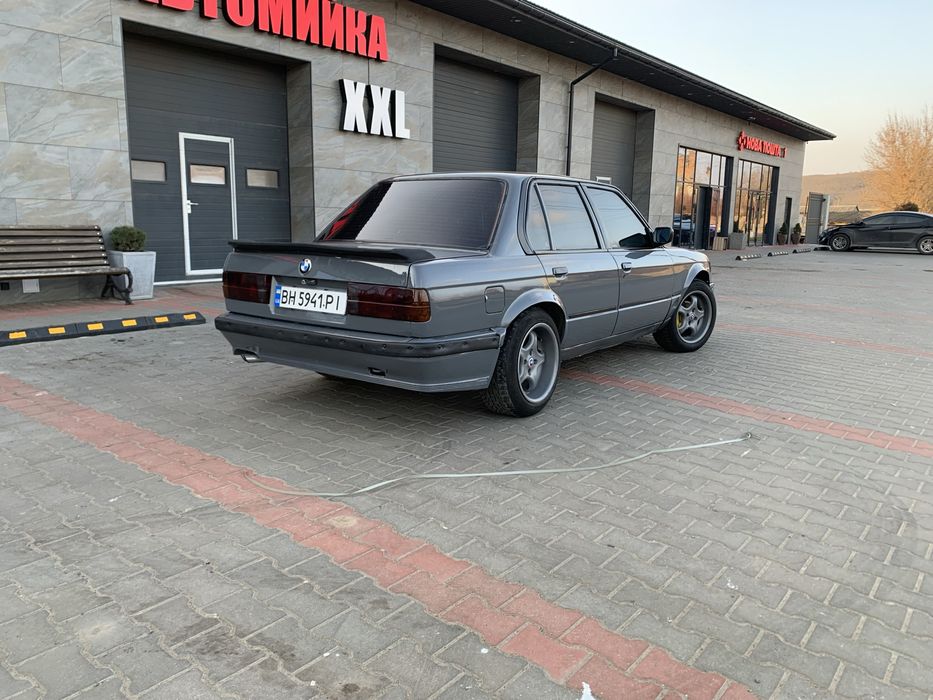 Продам бмв е 30 2.7