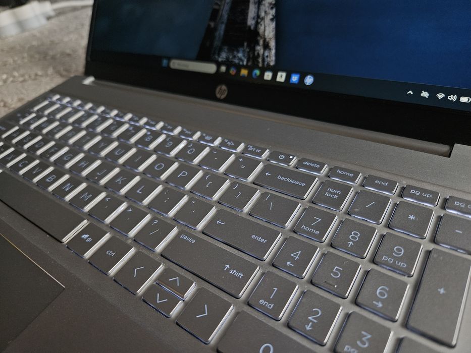 HP Pavilion Ryzen 7 4700U