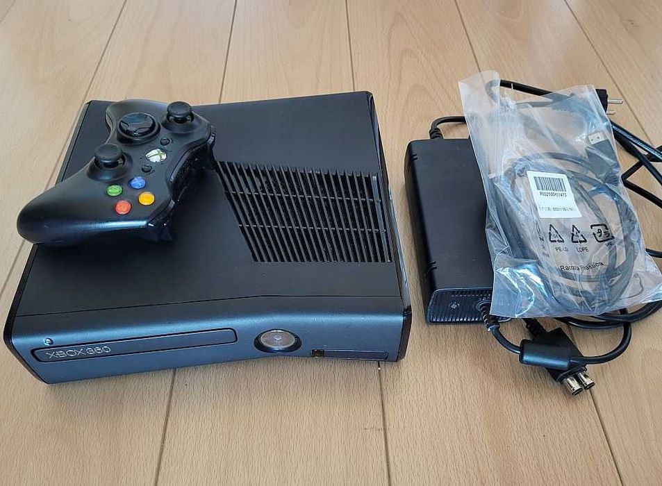 Xbox 360 Slim 500 GB com RGH 3.0