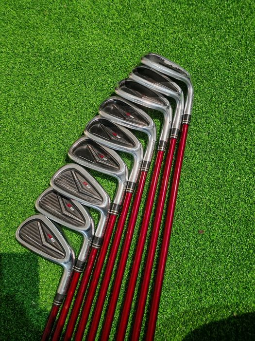 Conjunto TaylorMade R9 4-pw-aw-sw