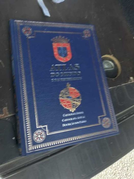 Livro Atlas do Mundo e dos Descobrimentos