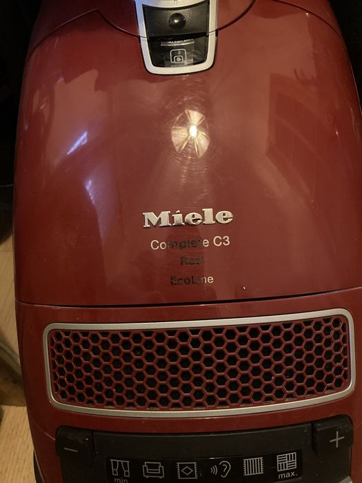 Miele  C3, полный комплект …красный, белый