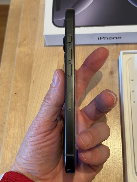 Iphone 16 PRO 128GB Czarny Tytan