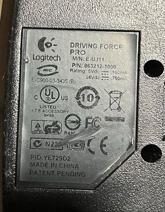 Volante logitech driving force pro + thrustmaster enzo ferrari FFB