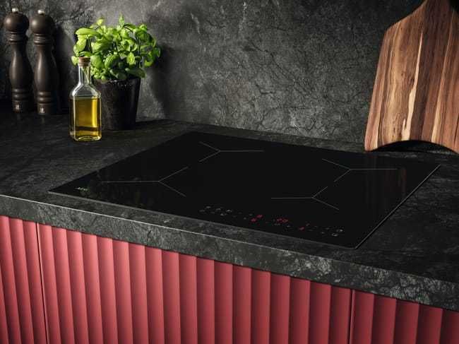 Placa de indução de encastrar NOVA