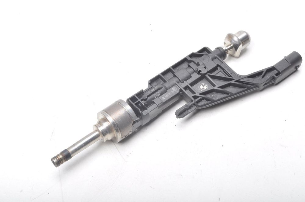 BMW X1 F48 Z4 G20 G30 MINI F55 F56 F57 1.5 2.0 WTRYSKI 8656548 0261500437