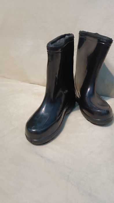 Чоботи з утепленням 33 розмір. довжина устілки 22 см