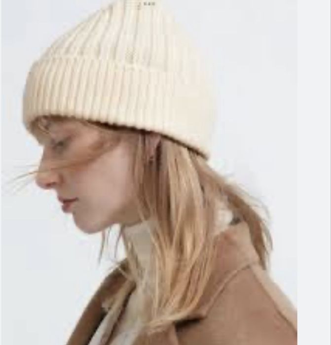 Нова шапка Uniqlo розмір  S-M