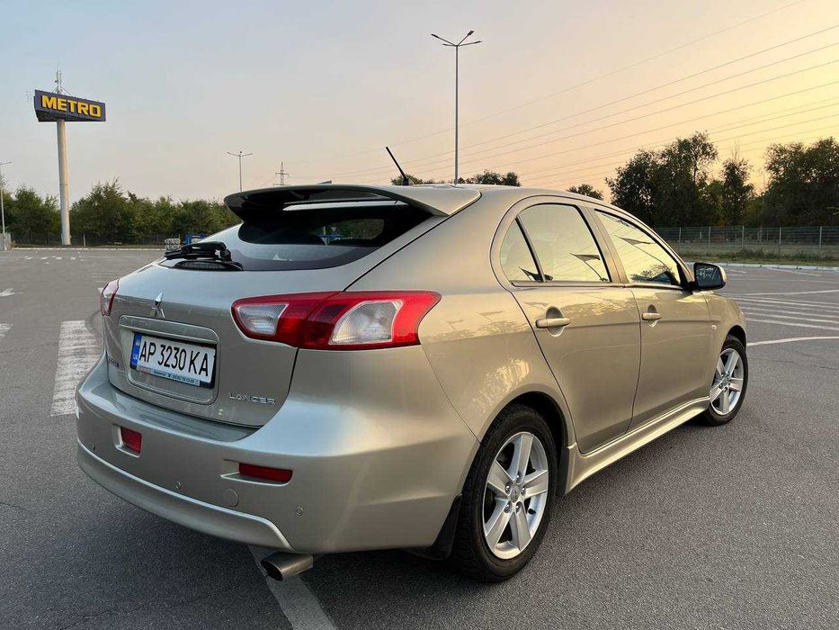 Продам власне авто Mitsubishi Lanxer X SPORTBACK