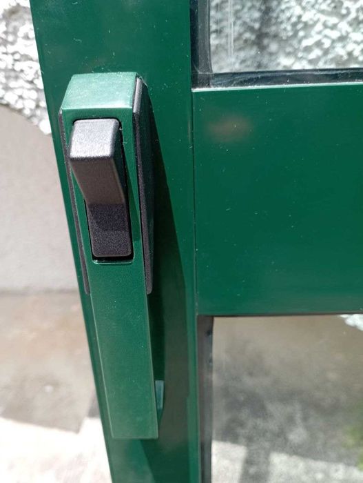 Janelas e portas de alumínio usadas Bom estado