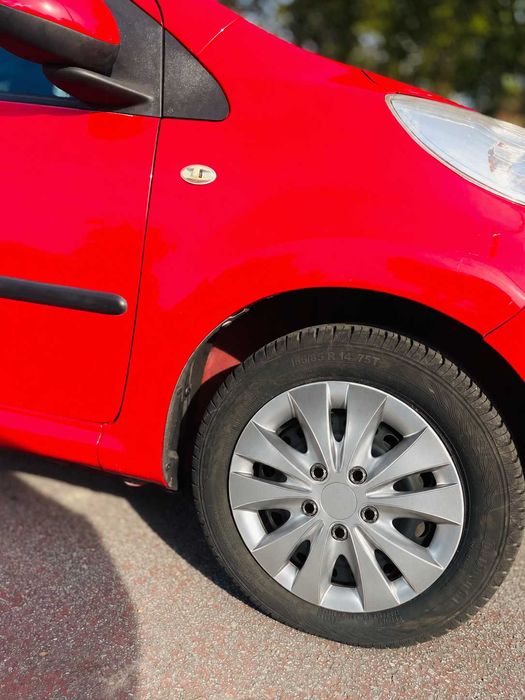 Citroën C1 Gasolina | 5 portas | A/C | Muito económico — photo 3