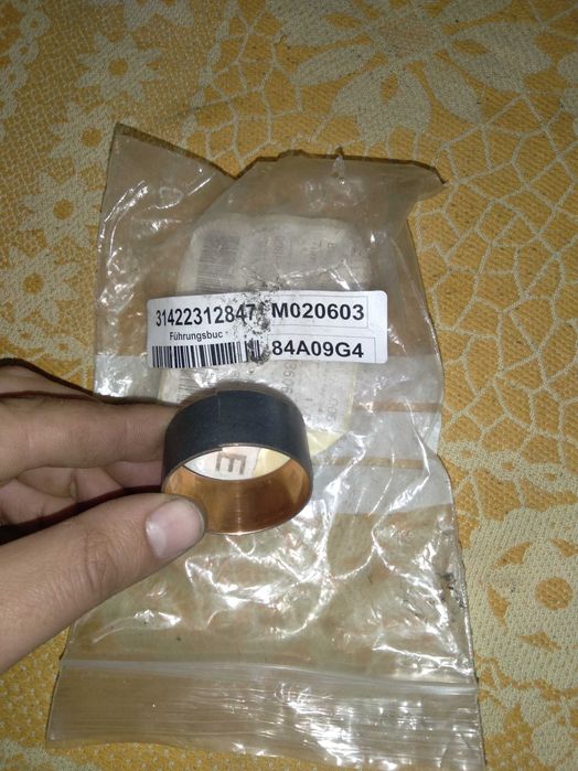 Направляюча втулка передньої вилки 31422312847 BMW F650