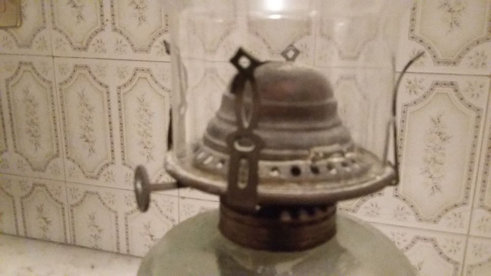 Candeeiro a petróleo